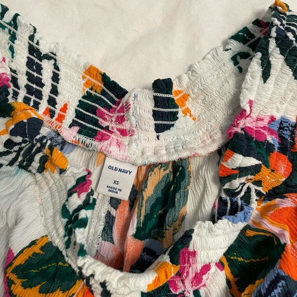 Old navy summery blouse - Picture 2 of 2